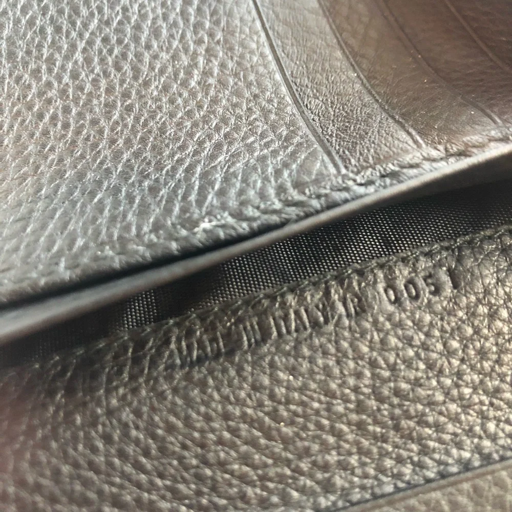 Dior store plenty slots